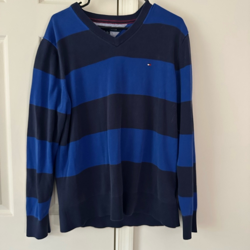 Tommy Hilfiger Men's V-Neck Sweater in Blue and Black